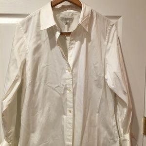 White fitted dress shirt